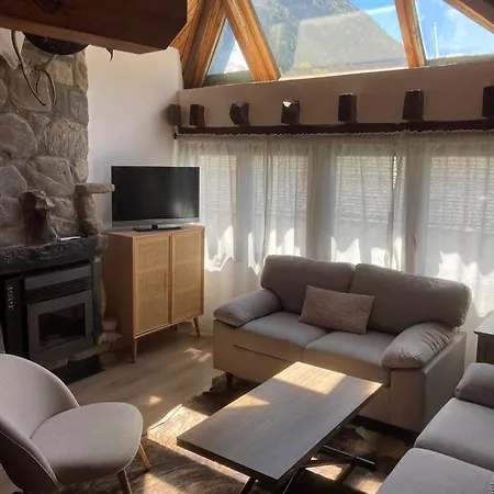 Apartament Precioso Atico Acogedor En Canfranc